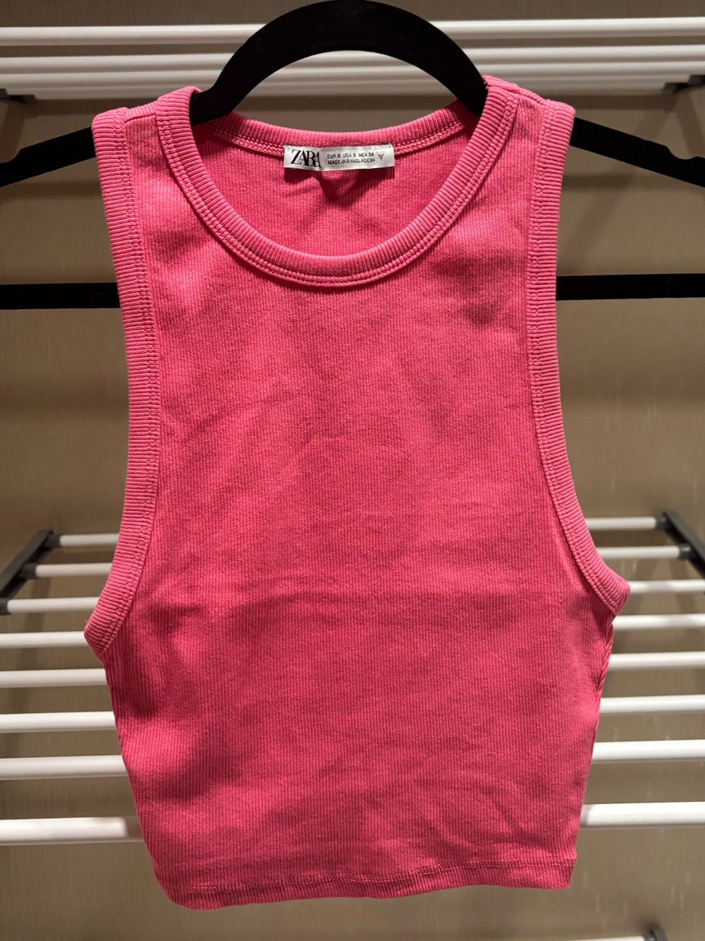 Zara Hot Pink Ribbed Cropped Tank - Picture 2 of 3